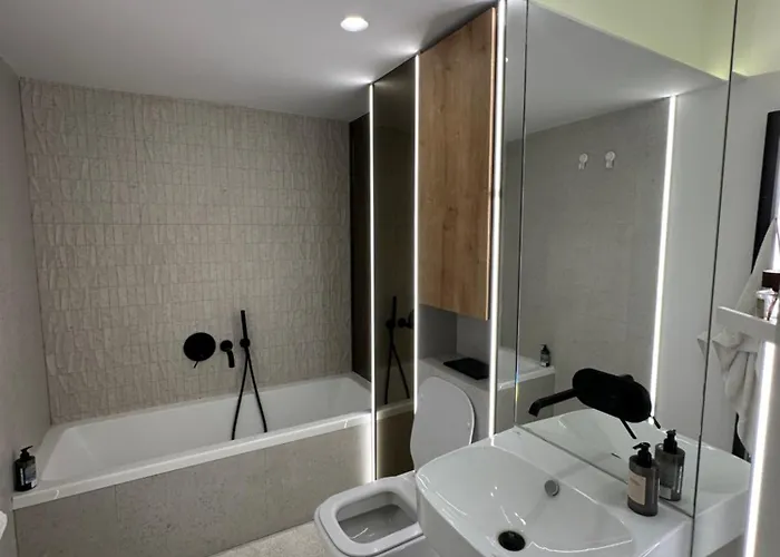 Lux Cotroceni Bucareste